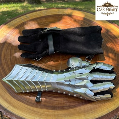 Medieval Steel Gauntlets Silver – Nazgul Style Armor Gloves for LARP, Crusader Knight Hand Armor