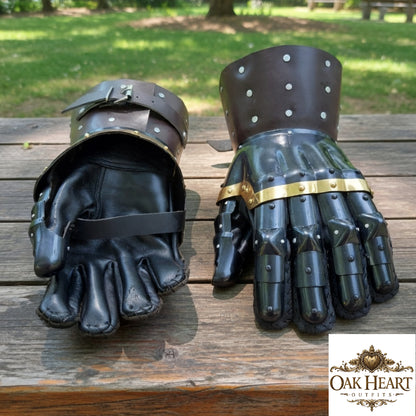 Medieval Gothic Gauntlets – Steel Armor Gloves with Leather Cuffs