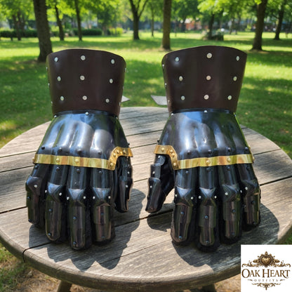 Medieval Gothic Gauntlets – Steel Armor Gloves with Leather Cuffs